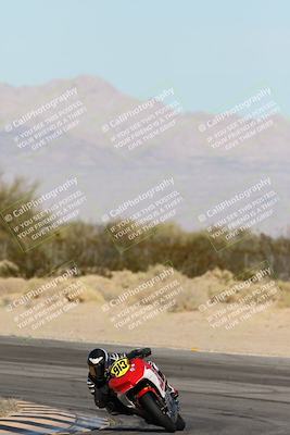 media/Dec-07-2025-CVMA (Sun) [[3e7d2de5dc]]/Race 9-Formula UL Shootout/